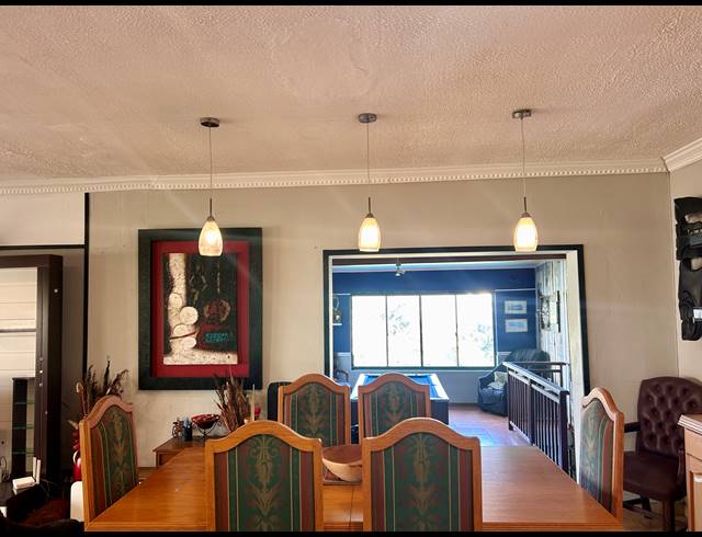 4 BEDROOM HOUSE FOR SALE IN SHEFFIELD BEACH